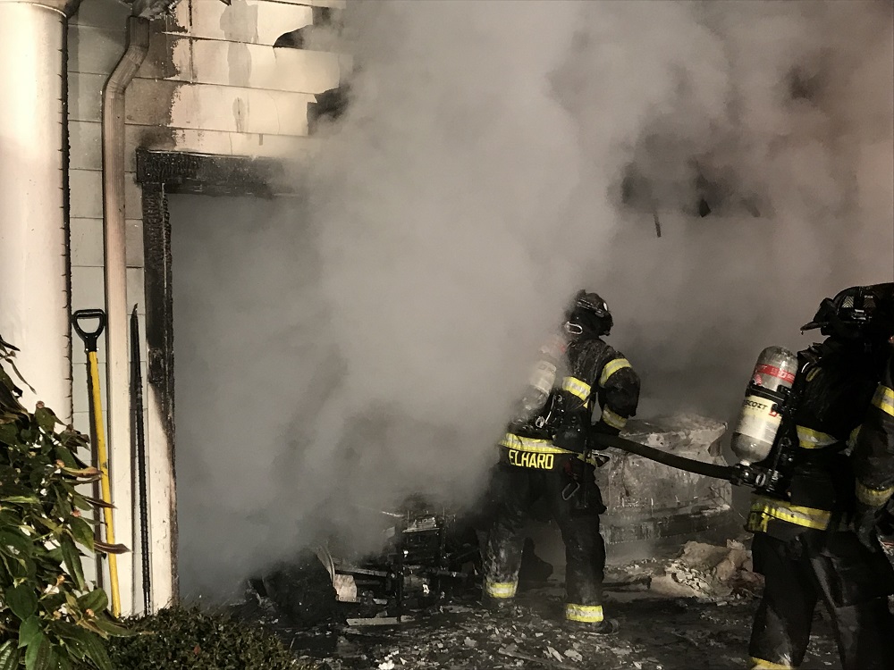 Fire consumes Maple Valley home